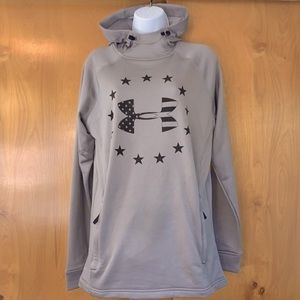 Under Armour gray soft knit pullover hoodie